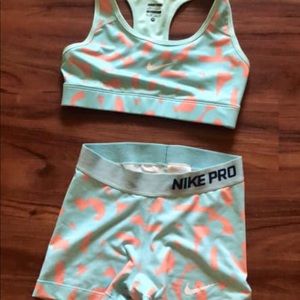 SOLD. Nike Set